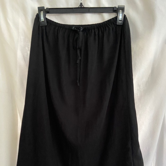 VETTA Off the Shoulder Top & Skirt Set - Picture 4 of 5